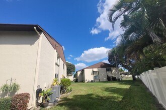 3626 La Mar Ct in Greenacres, FL - Foto de edificio - Building Photo