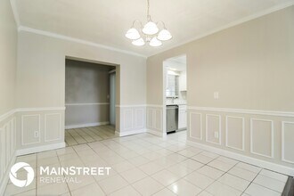 1455 Montecito Ave in Deltona, FL - Foto de edificio - Building Photo