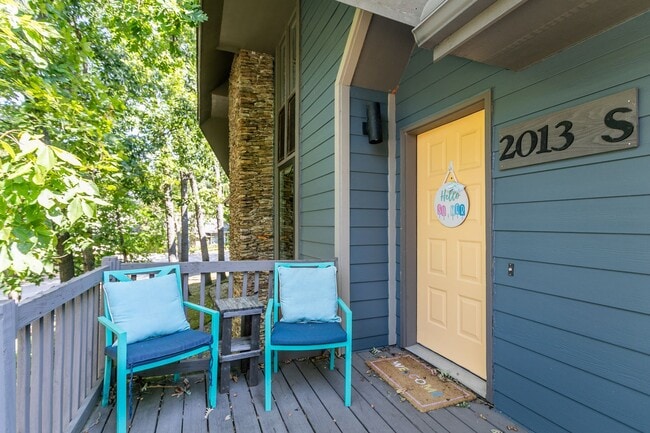 2013 S Deerborn Cir in Columbia, MO - Building Photo - Building Photo