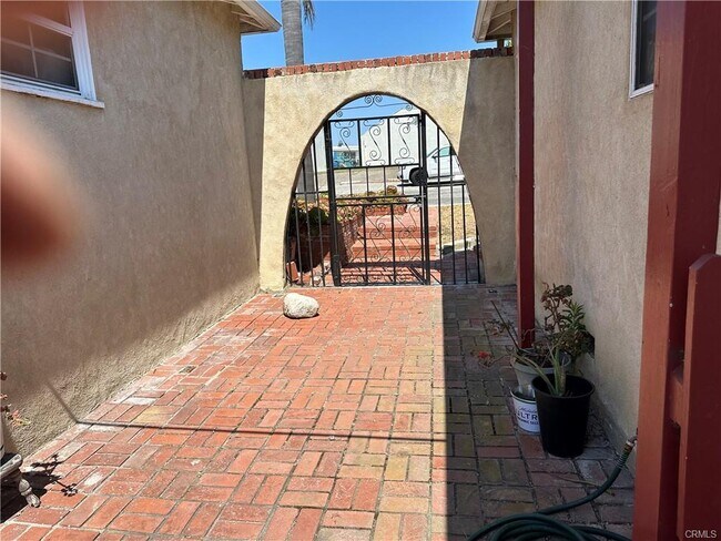 4807 Sharynne Ln in Torrance, CA - Building Photo - Building Photo