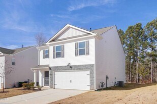 258 Palm Dr in Sanford, NC - Building Photo