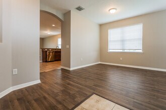 30664 Satinleaf Run in Brooksville, FL - Foto de edificio - Building Photo