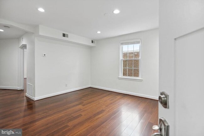 2828 Buena Vista Terrace SE in Washington, DC - Building Photo - Building Photo