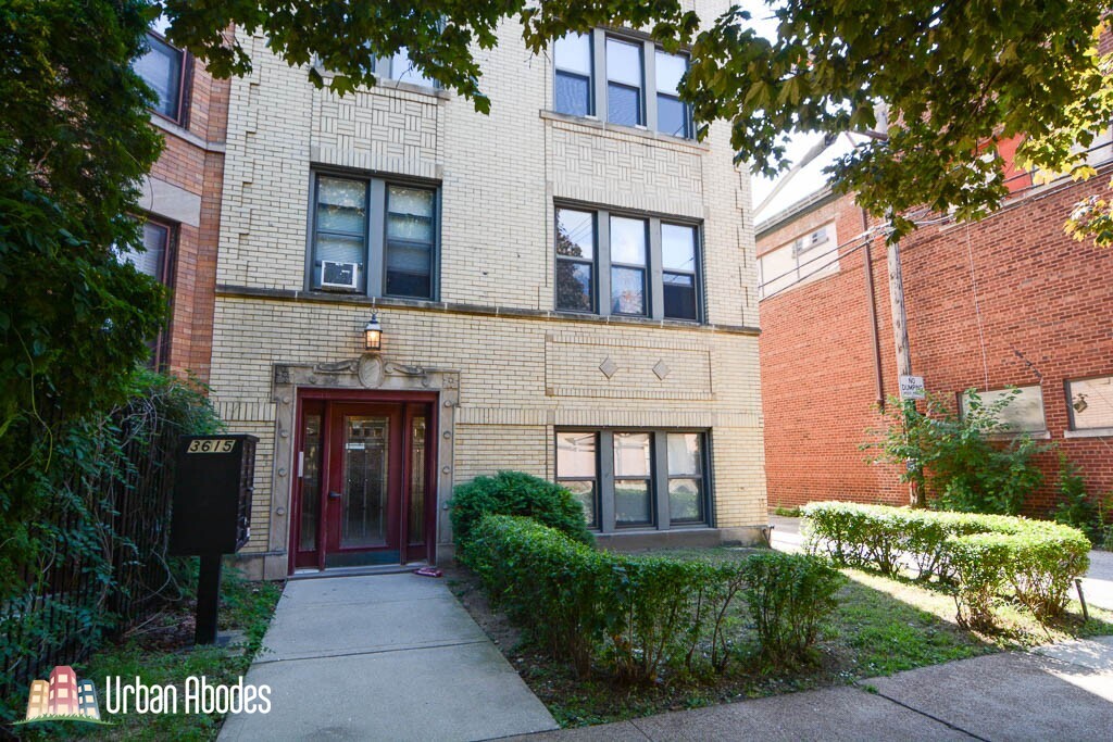 3615 N Paulina St, Unit M07B in Chicago, IL - Foto de edificio