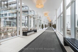 90 Stadium Rd in Toronto, ON - Building Photo - Building Photo