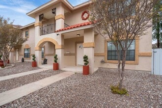 113 Ramon Cardenas Dr in Del Rio, TX - Building Photo - Building Photo