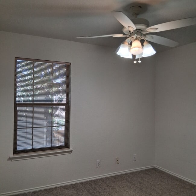 19 Moondance Hill in San Antonio, TX - Building Photo - Building Photo