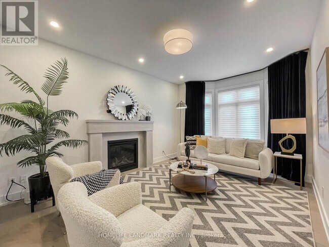 5 Parkstone Rd in Markham, ON - Building Photo - Building Photo