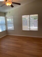 4924 Stonegate Way in Antioch, CA - Foto de edificio - Building Photo