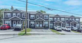 835-835 Mcevoy St in Fredericton, NB - Building Photo