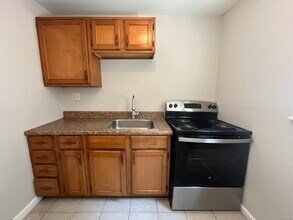 47 Commerce Ave in Killingly, CT - Building Photo - Building Photo