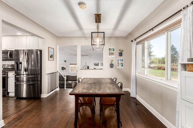 830 Gray St in Lakewood, CO - Foto de edificio - Building Photo