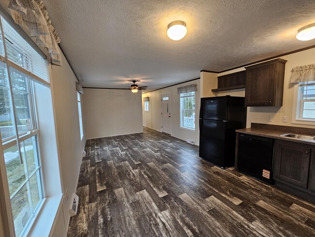 708 Maple Dr in Ilion, NY - Building Photo - Building Photo