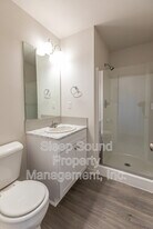 110 N 7th Ave in Cornelius, OR - Building Photo