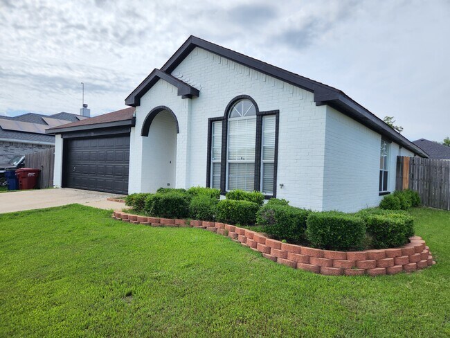 720 Mackenzie Dr in Royse City, TX - Building Photo - Building Photo