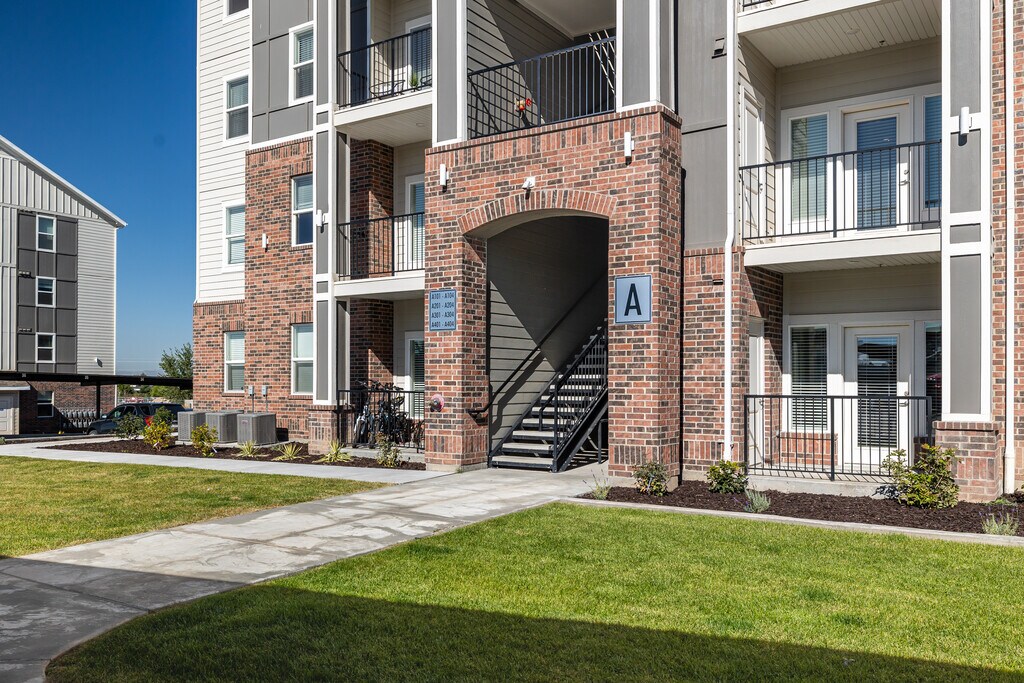 Wingspan Apartments in West Haven, UT