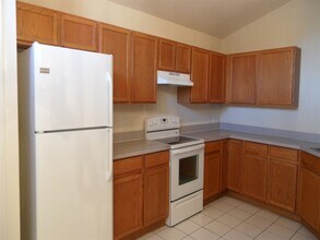 1281 Himalayan Ct in Apopka, FL - Foto de edificio - Building Photo