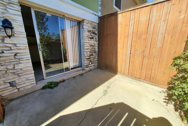 7206 Creekside Dr in Austin, TX - Building Photo - Building Photo