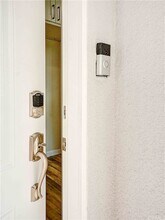 15931 Tuba St in Los Angeles, CA - Building Photo - Building Photo