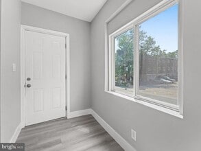 9 N Front St in Darby, PA - Building Photo - Building Photo