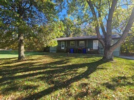 4790 Sunnybrook Rd in Kent, OH - Building Photo