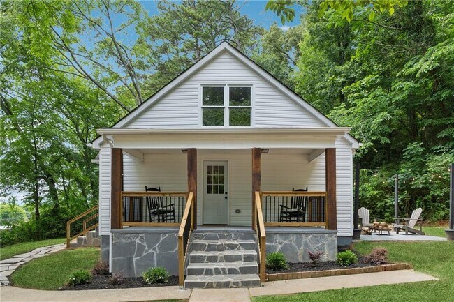 107 Hughey St in Calhoun, GA - Building Photo - Building Photo