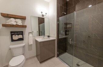 602 Frank E Rodgers Blvd S in Harrison, NJ - Building Photo - Building Photo