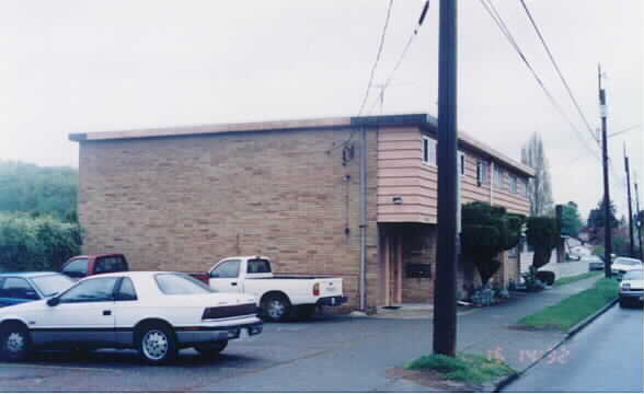 1484 S Columbian Way in Seattle, WA - Foto de edificio