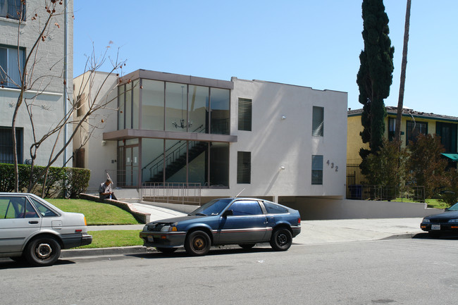 432 S Manhattan Pl in Los Angeles, CA - Foto de edificio - Building Photo