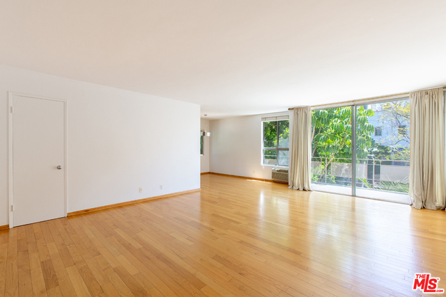 1411 N Harper Ave-Unit -2 in West Hollywood, CA - Foto de edificio