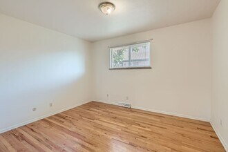 3911 Lipan St in Denver, CO - Foto de edificio - Building Photo