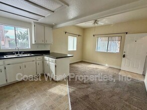 4695 Bancroft St in San Diego, CA - Building Photo - Building Photo