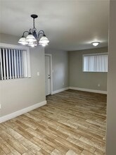 2565 W 56th St in Hialeah, FL - Building Photo - Building Photo