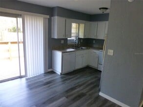 197 Highland Rd in Tarpon Springs, FL - Building Photo - Building Photo