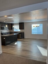 979 E 1060 S in Provo, UT - Foto de edificio - Building Photo
