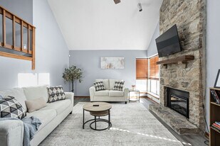 7542 Higdon Ct in Indianapolis, IN - Building Photo