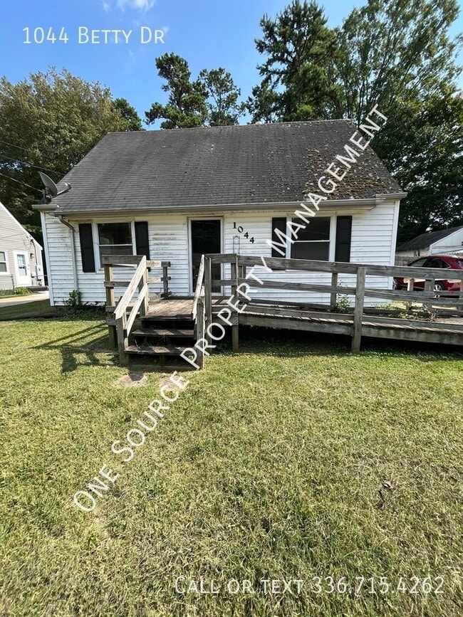 property at 1044 Betty Dr