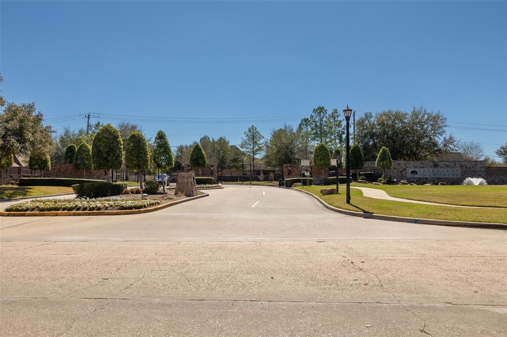 1222 Glenwood Canyon Ln in Houston, TX - Building Photo