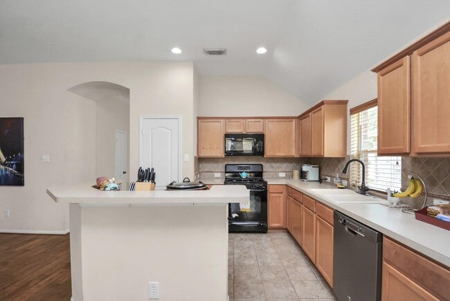 3311 Raintree Village Dr