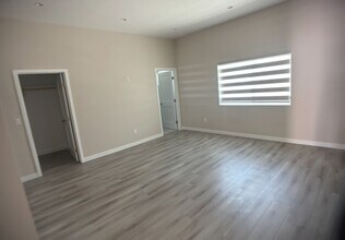 8703 Cranford Ave in Sun Valley, CA - Building Photo - Building Photo