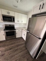 815 NW 2nd Ave in Fort Lauderdale, FL - Building Photo