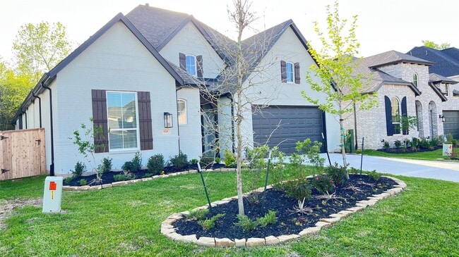 property at 124 Stephens Rdg Ln