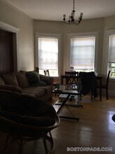 154 Magazine St, Unit 21 in Cambridge, MA - Foto de edificio - Building Photo