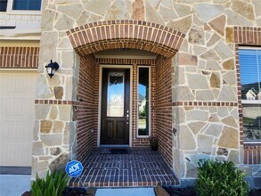 119 Covington Ct in Tomball, TX - Building Photo - Building Photo