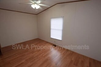 4017 Wildflower Dr in Sulphur, LA - Building Photo - Building Photo