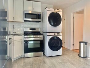 83 Academy Hill Rd, Unit 1 in Boston, MA - Building Photo - Building Photo
