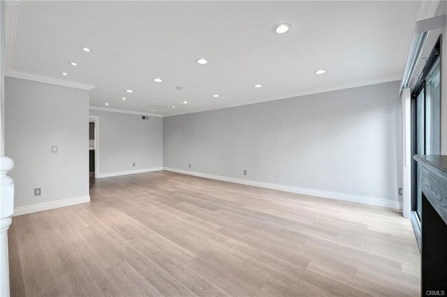 1425 Goodman Ave in Redondo Beach, CA - Building Photo - Building Photo