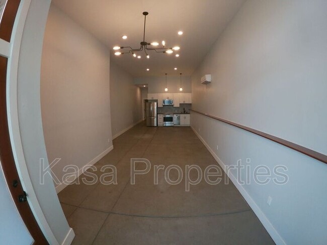 5608 Martin Luther King Jr Way in Oakland, CA - Building Photo - Building Photo