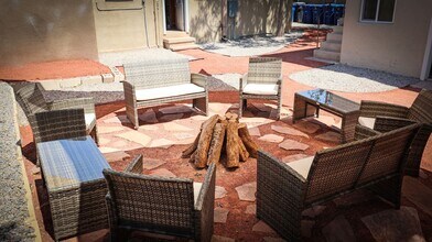 219 Girard Blvd SE-Unit -Casita .1340044 in Albuquerque, NM - Building Photo - Building Photo