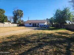 2531 W Morten Ave in Phoenix, AZ - Building Photo - Building Photo